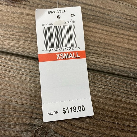 Blank NYC rainbow sweater - Picture 11 of 11